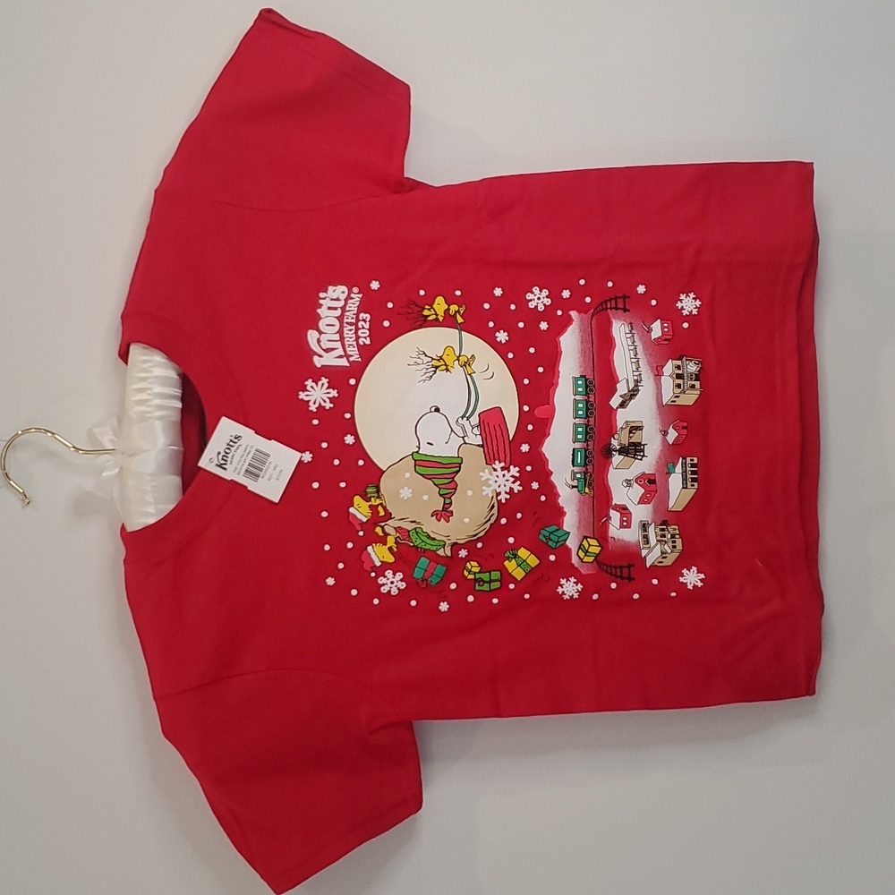 Knotts Merry Farm Tshirt 2023 Featuring Snoopy
